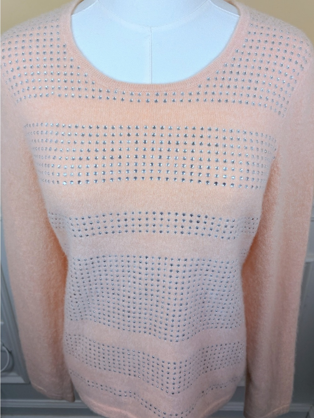 ✨ Lord & Taylor 100% Cashmere Rhinestone Sweater L Blush Peach Tan ✨